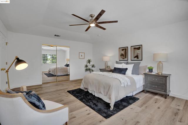 805 Devonshire Loop, Brentwood CA: https://media.crmls.org/mediaz/726dc322-bbac-4c6f-b921-92ede8ead6e7.jpg