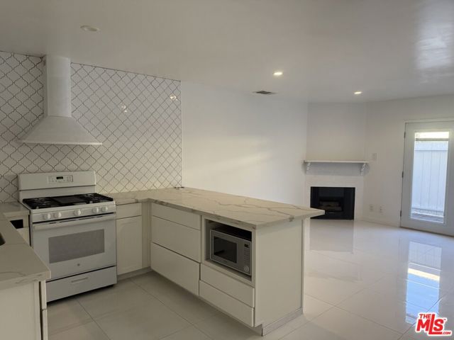 14730 S Normandie Avenue, Gardena CA: https://media.crmls.org/mediaz/726e7e9d-4984-4d26-8825-24d9ed05a385.jpg