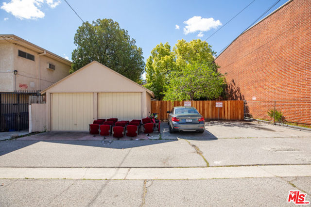 11319 MCCORMICK Street photo 3