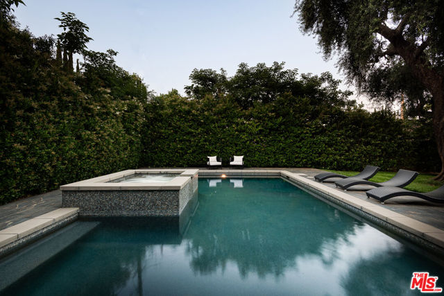 1841 Rose Villa Street, Pasadena CA: https://media.crmls.org/mediaz/726ea989-f95b-403c-9b47-e46ef71e6b19.jpg