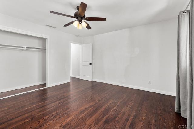 852 5th Street, Imperial Beach CA: https://media.crmls.org/mediaz/726f9701-c40b-40b5-a214-580db08ef287.jpg