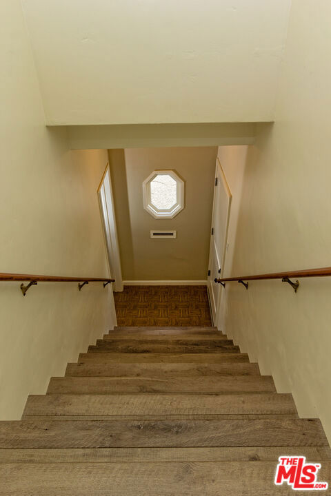 4188 Division Street, Los Angeles CA: https://media.crmls.org/mediaz/727115e0-2772-4748-bae2-dbd17e731e64.jpg