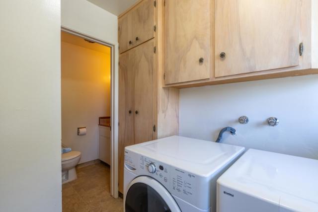 44 El Caminito Del Norte, Monterey CA: https://media.crmls.org/mediaz/72713356-c1ab-4f57-a74c-35911a221bc8.jpg