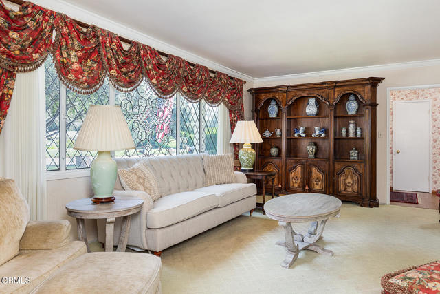 3350 Lombardy Road, Pasadena CA: https://media.crmls.org/mediaz/72729b28-ec2a-45e3-99a2-0c7d2343696a.jpg