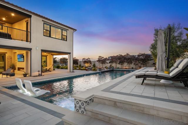 8416 Hidden Cove Way, San Diego CA: https://media.crmls.org/mediaz/7273069b-20fe-4cbd-b860-a44e4f00f732.jpg