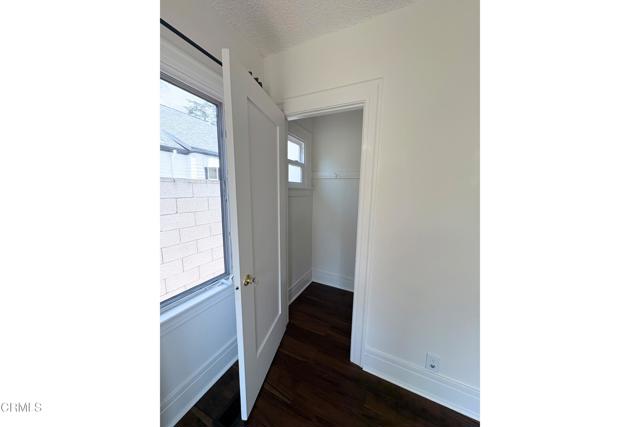 1255 N Dominion Avenue, Pasadena CA: https://media.crmls.org/mediaz/727312ab-f732-48c0-9f45-777633865456.jpg
