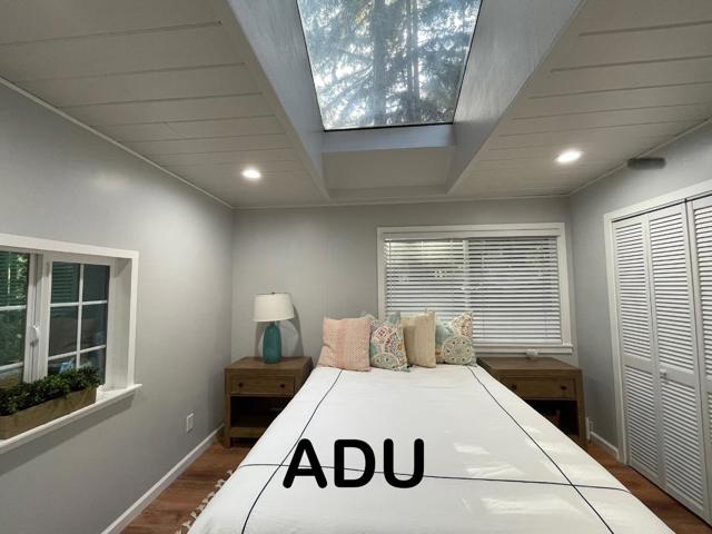 23110 Old Santa Cruz Highway, Los Gatos CA: https://media.crmls.org/mediaz/7274c73a-4989-45ee-9fee-aff7813547a9.jpg