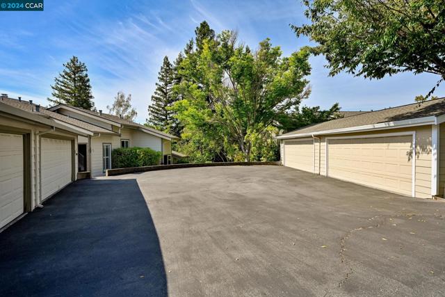 25 Janin Pl, Pleasant Hill, California 94523, 2 Bedrooms Bedrooms, ,1 BathroomBathrooms,Townhouse,For Sale,Janin Pl,41064191
