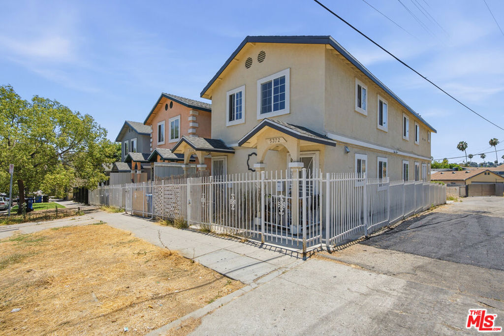 Multifamily at 5370 Poplar Boulevard
