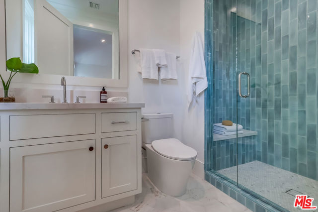 Drew Fenton | 427 N Bundy Drive Los Angeles CA | MLS: 7182819