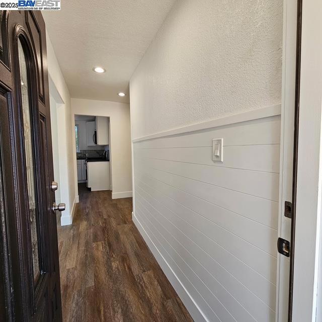 2383 E Sonora St, Stockton CA: https://media.crmls.org/mediaz/7278a653-ccd0-44e3-9c33-117d862d7d14.jpg