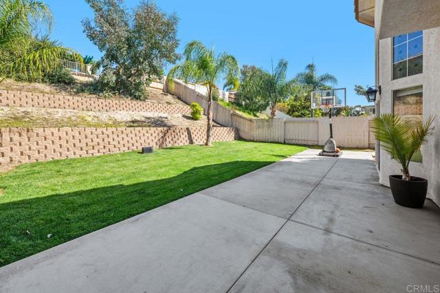 509 Windy Way, Chula Vista CA: https://media.crmls.org/mediaz/72797e0e-c8d2-4ad9-8d66-c0821ae6b456.jpg