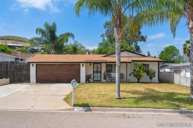9126 Heatherdale St, Santee CA: https://media.crmls.org/mediaz/727a7a2e-682a-4b37-827a-627c17eb94ed.jpg