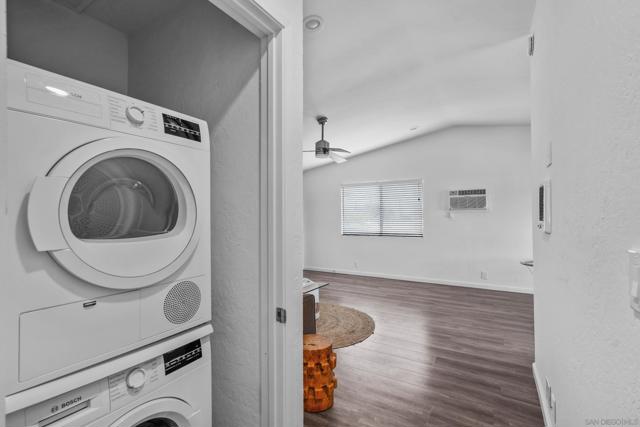 4373 35th St, San Diego CA: https://media.crmls.org/mediaz/727a8ca4-3506-4ccd-9fb4-32c8bb431be6.jpg