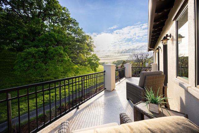 2953 Pebble Beach Circle, Fairfield CA: https://media.crmls.org/mediaz/727a94a3-21c8-41c2-9348-dc2189095f09.jpg
