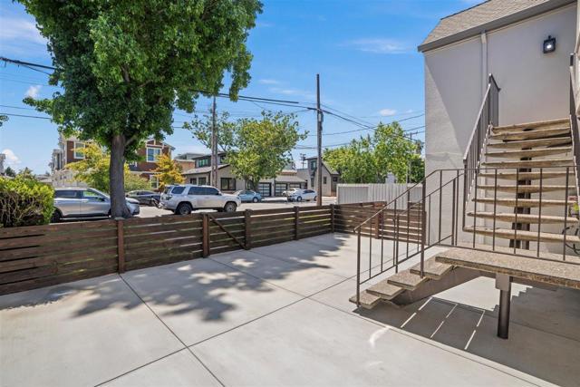 315 Grand Boulevard, San Mateo CA: https://media.crmls.org/mediaz/727ab054-9307-4329-9b44-bce25c6921cc.jpg