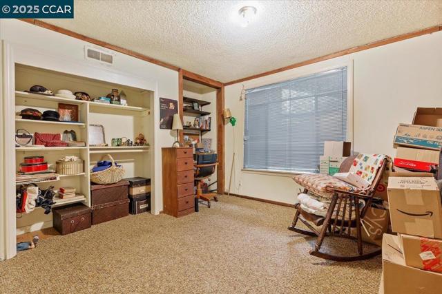 19 Via Floreado, Orinda CA: https://media.crmls.org/mediaz/727b4ae0-0182-40c6-849b-b4cdc5bfbd5c.jpg