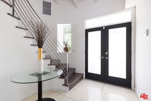 3360 Ley Drive, Los Angeles CA: https://media.crmls.org/mediaz/727b7236-98a8-4ab9-a087-cbb093fb0edb.jpg