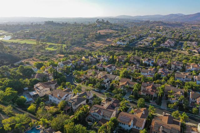 7424 La Mantanza, San Diego CA: https://media.crmls.org/mediaz/727be6de-d71a-4e6d-b9e5-fc3cbca1467f.jpg