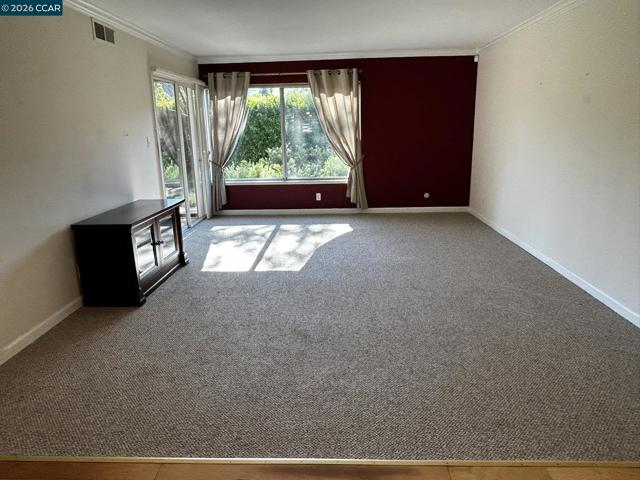 2055 Cactus Ct, Walnut Creek CA: https://media.crmls.org/mediaz/727c2d85-7cec-424a-85aa-dc15f4403837.jpg