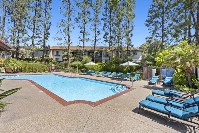 12560 Carmel Creek Rd, San Diego CA: https://media.crmls.org/mediaz/727c3fca-304a-4618-9380-c93f67a6a89e.jpg
