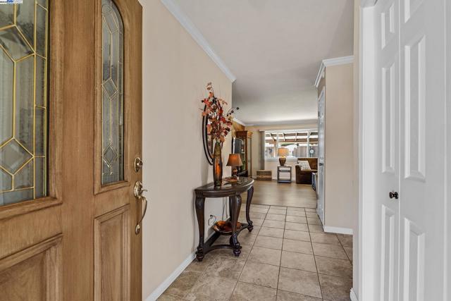 2611 Quail Ct., Union City CA: https://media.crmls.org/mediaz/727c7b2a-b9f2-44f7-ae73-2031a0a825af.jpg