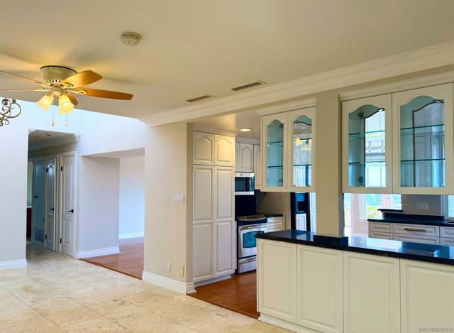 3063 Nute Way, San Diego CA: https://media.crmls.org/mediaz/727ccf23-47bf-4b3d-9de5-06657f600caf.jpg