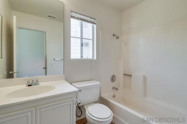 8945 Arlingdale Way, Spring Valley, California 91977, 2 Bedrooms Bedrooms, ,2 BathroomsBathrooms,Condominium,For Sale,Arlingdale Way,250032679SD