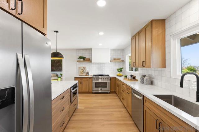 7977 Wetherly St, La Mesa CA: https://media.crmls.org/mediaz/727dd99e-fadd-4520-8b52-55a38b3afe95.jpg
