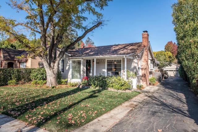 308 Princeton Road, Menlo Park CA: https://media.crmls.org/mediaz/727efe48-e5e4-447a-a1b2-aa8edc3ec16b.jpg