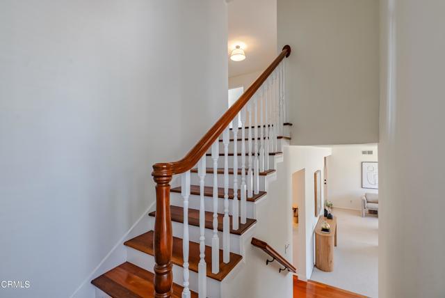 3872 Aztec Court, Simi Valley CA: https://media.crmls.org/mediaz/72809e5d-5173-4f13-a3fb-426e72c5351d.jpg