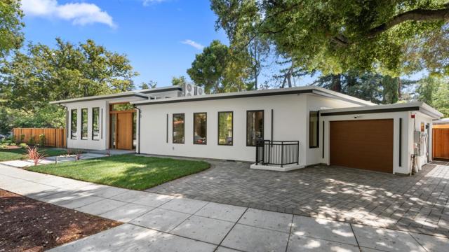 90 Crescent Drive, Palo Alto CA: https://media.crmls.org/mediaz/7280d352-3aa1-48ce-b6eb-ae5f115a96f1.jpg