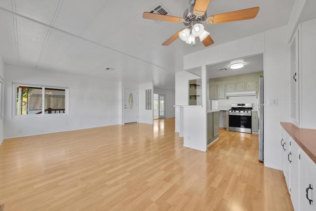 Detail Gallery Image 18 of 44 For 9255 N Magnolia Ave #SPC 46,  Santee,  CA 92071 - 2 Beds | 2 Baths