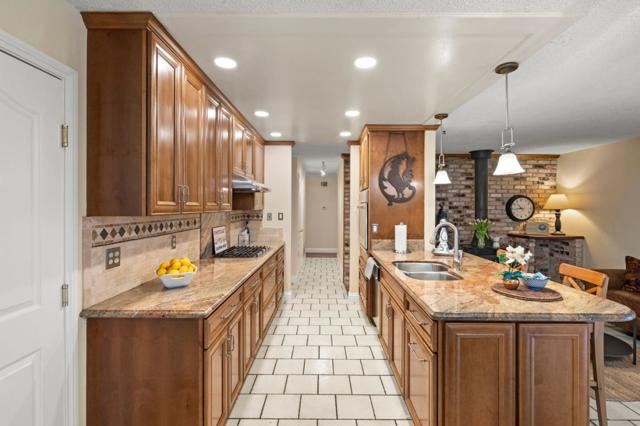 266 Curlew Court, Foster City CA: https://media.crmls.org/mediaz/72816de6-2bcb-47cd-8590-889fa18b5cf9.jpg