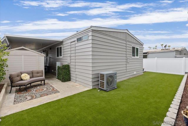 7226 San Bartolo Street, Carlsbad CA: https://media.crmls.org/mediaz/72824ec1-e488-4b66-ba91-1484d61caa34.jpg