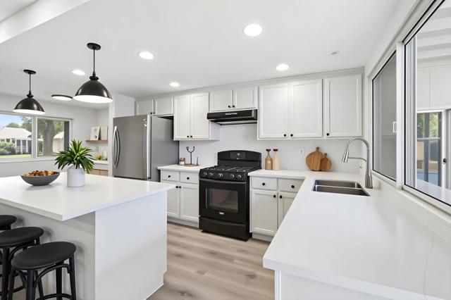 3405 Bellevue Drive, Modesto CA: https://media.crmls.org/mediaz/72828be4-f45c-4cda-983f-653164ae463b.jpg