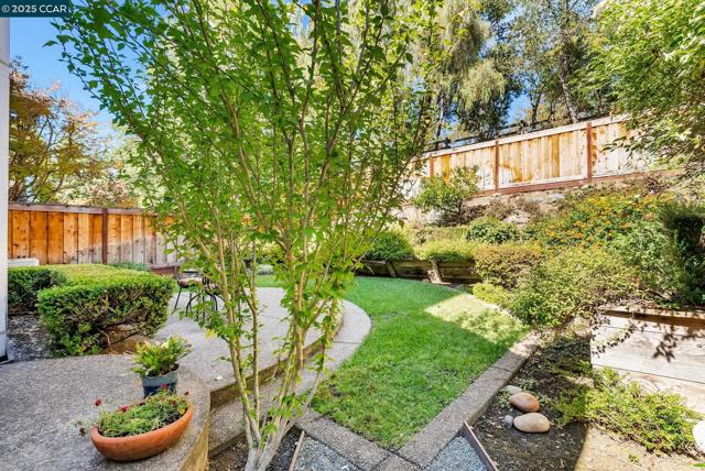 337 Saclan Terrace, Clayton CA: https://media.crmls.org/mediaz/72832008-6a52-49a3-8369-30da710364b5.jpg