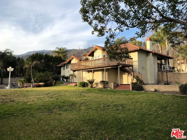 10723 Ridge Canyon Road, Rancho Cucamonga CA: https://media.crmls.org/mediaz/72833111-d5ce-4a00-bb0c-b43afd70a5cb.jpg