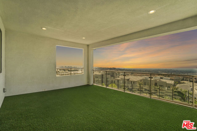 20188 W Marlow Lane, Porter Ranch CA: https://media.crmls.org/mediaz/7283a02f-67e2-4965-9dc8-03235b65ab3e.jpg