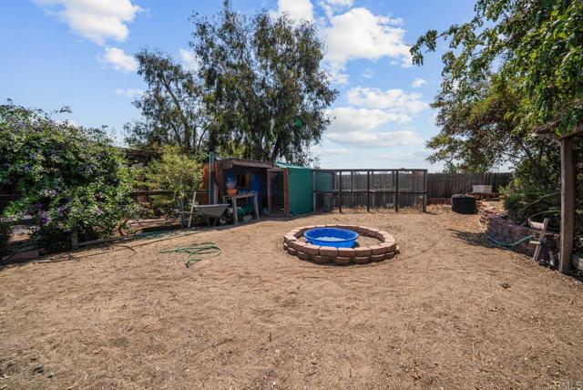Detail Gallery Image 43 of 59 For 694 Calma Pl, Chula Vista,  CA 91910 - 5 Beds | 3/1 Baths