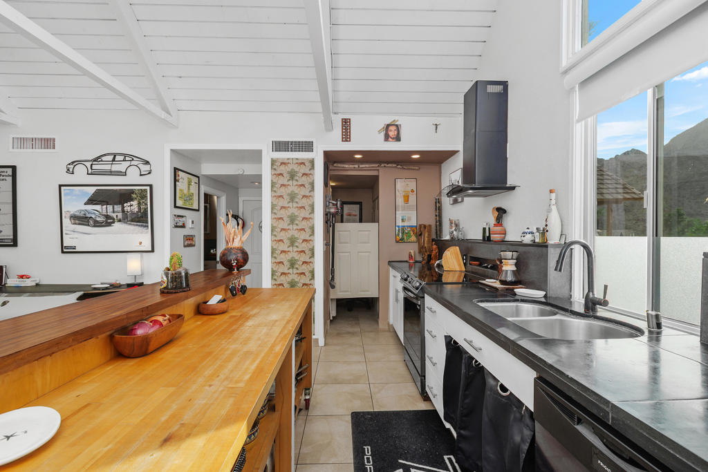 MLS #219138712DA image #15