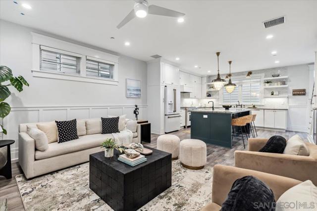 169 Donax Ave, Imperial Beach CA: https://media.crmls.org/mediaz/7284cae4-c98f-4618-bad3-e10c67e20be4.jpg