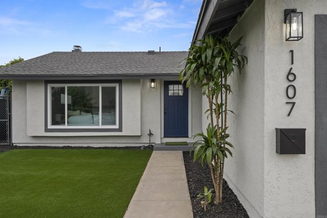 Detail Gallery Image 1 of 47 For 1607 Bubbling Well Dr, San Diego,  CA 92154 - 5 Beds | 3 Baths