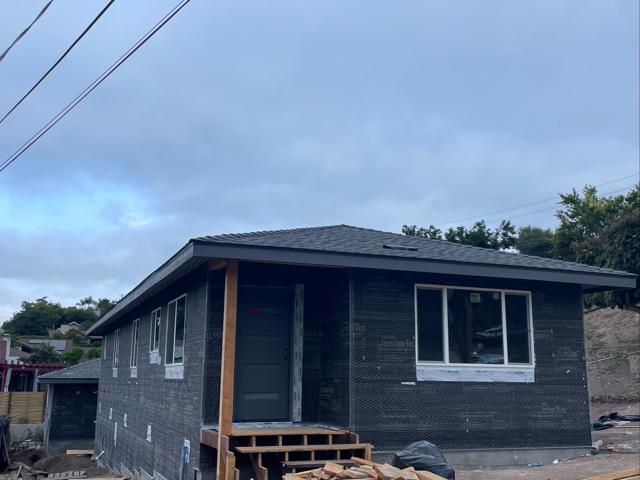 3335 37 S Barcelona St., Spring Valley CA: https://media.crmls.org/mediaz/728530c0-ad76-4aef-8ebc-2670747822f9.jpg