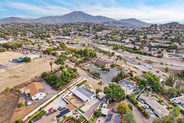 10190 Madrid Way, Spring Valley CA: https://media.crmls.org/mediaz/72853c34-ace6-4242-8417-71cc5d3a174d.jpg