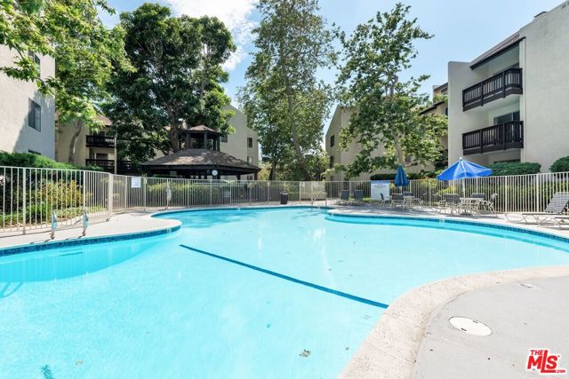 7215 Summertime Lane, 215 photo 30