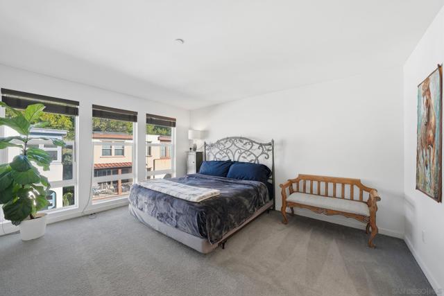 8337 Summit way, San Diego CA: https://media.crmls.org/mediaz/72866142-a72b-449d-a57a-c68654653c54.jpg
