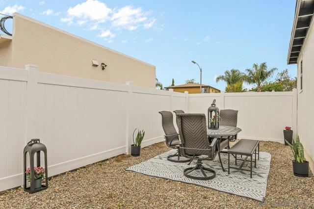 3195 Juniper St, San Diego CA: https://media.crmls.org/mediaz/72868e65-0064-468c-a3d7-2040ae18da7d.jpg