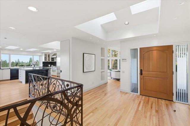 920 Oxford Drive, Los Altos CA: https://media.crmls.org/mediaz/72870bf7-23a0-45f2-842f-2230d649e62c.jpg