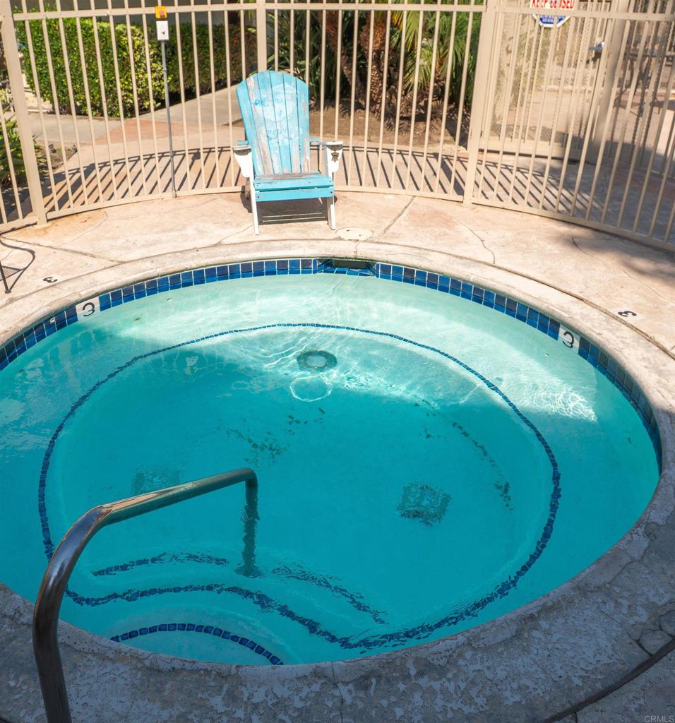 432 Edgehill Lane - photo 12